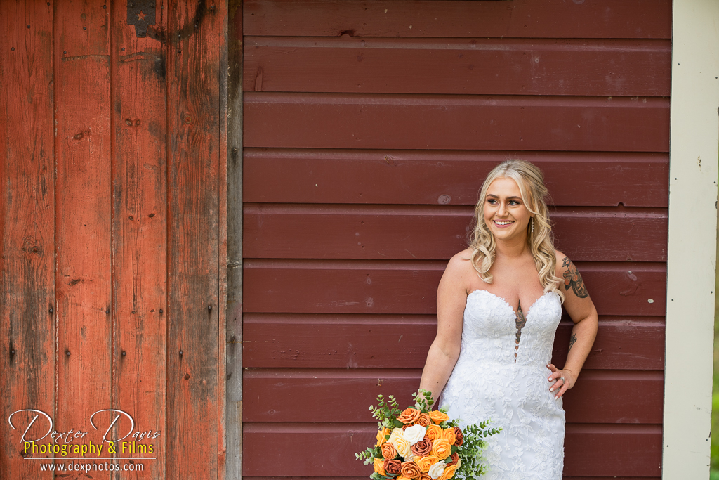 wedding photos at The Barn at Powers